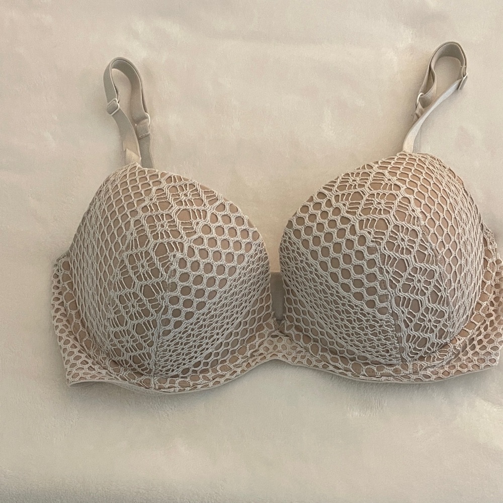 Victoria's Secret Taupe Lace Bra